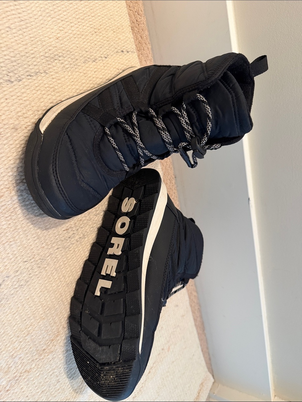 Sorel Women’s Black Winter Snow Boots with White Sole Accents